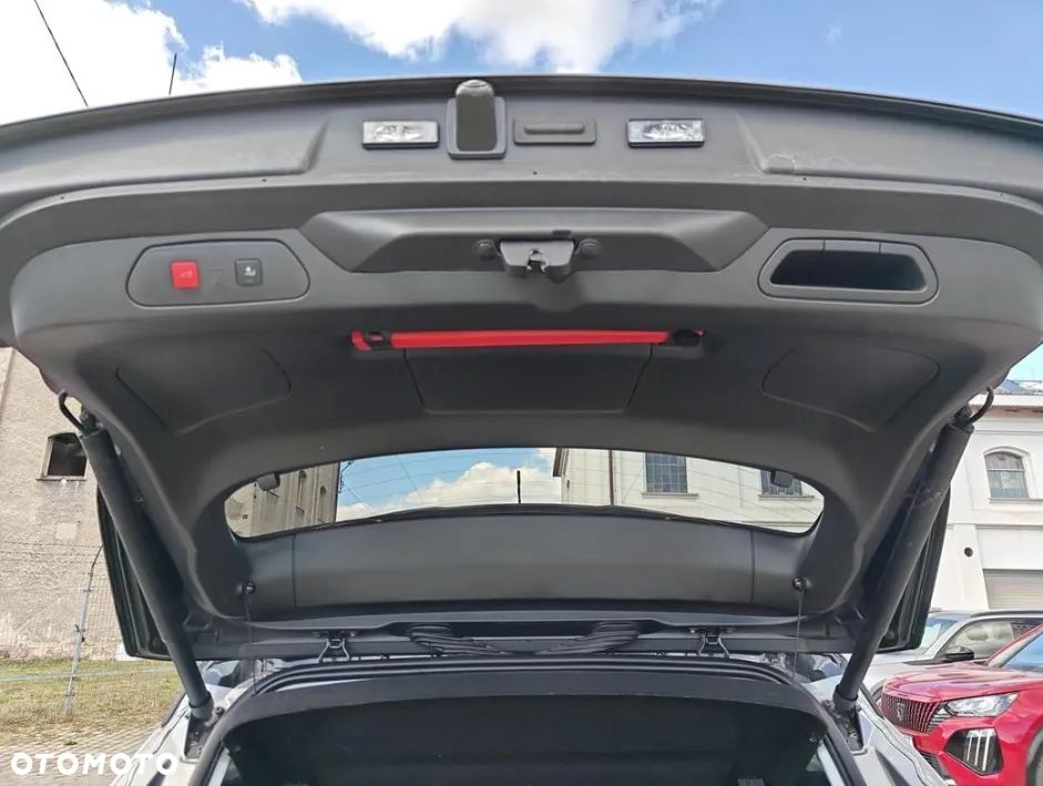 Opel Grandland X 1.2 T GPF Design Line S&S - 10