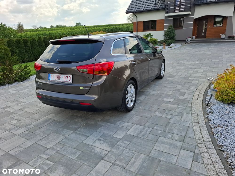 Kia Ceed 1.6 CRDi Spirit - 10