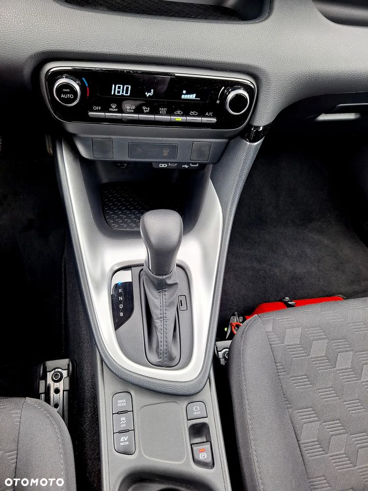 Toyota Yaris Hybrid 1.5 Comfort - 16