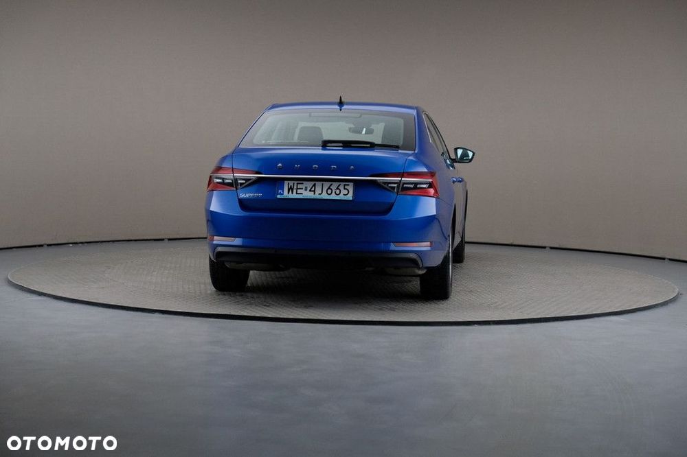 Skoda Superb 2.0 TSI Ambition DSG - 5