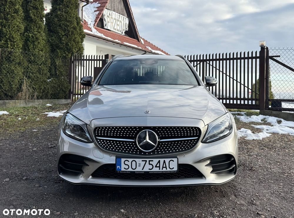 Mercedes-Benz Klasa C 180 9G-TRONIC AMG Line - 3