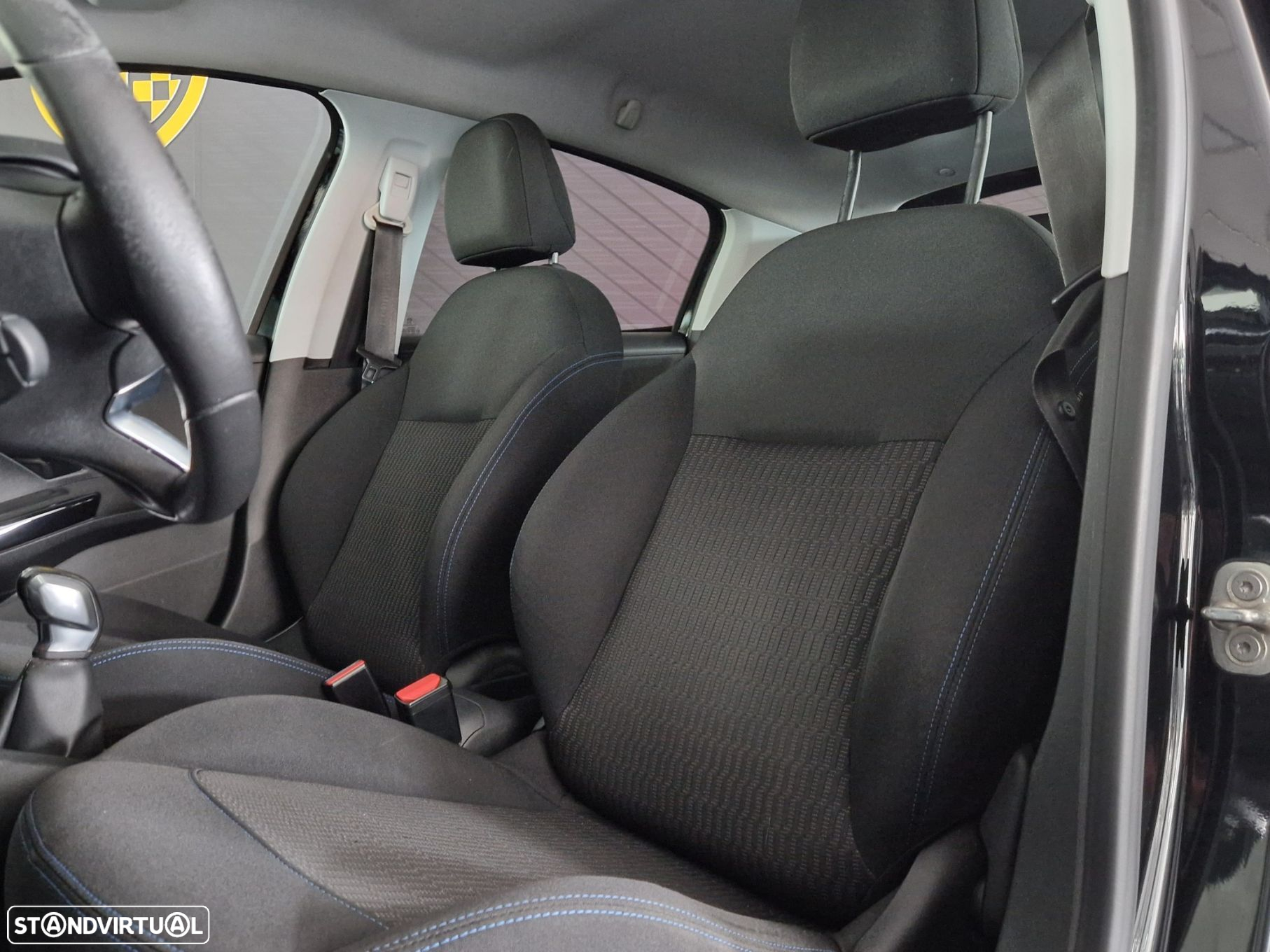 Peugeot 208 1.2 PureTech Style - 15