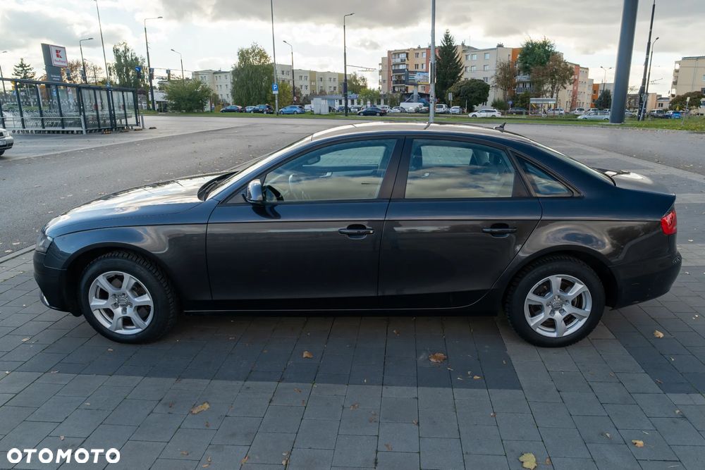 Audi A4 Limousine 2.0 TDI DPF Ambition - 9