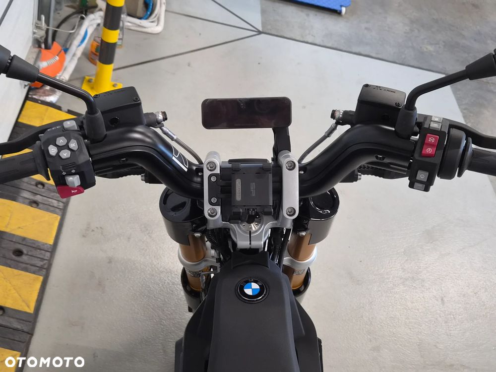 BMW CE 02 - 15