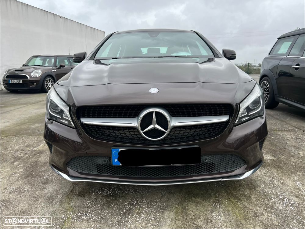 Mercedes-Benz CLA 180 d Shooting Brake Urban - 2