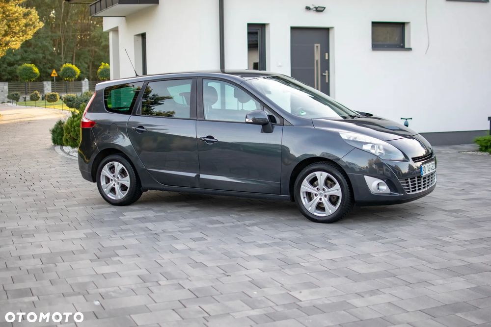 Renault Grand Scenic - 15