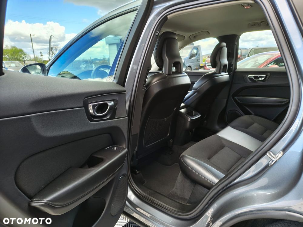 Volvo XC 60 D4 SCR AWD Momentum - 15