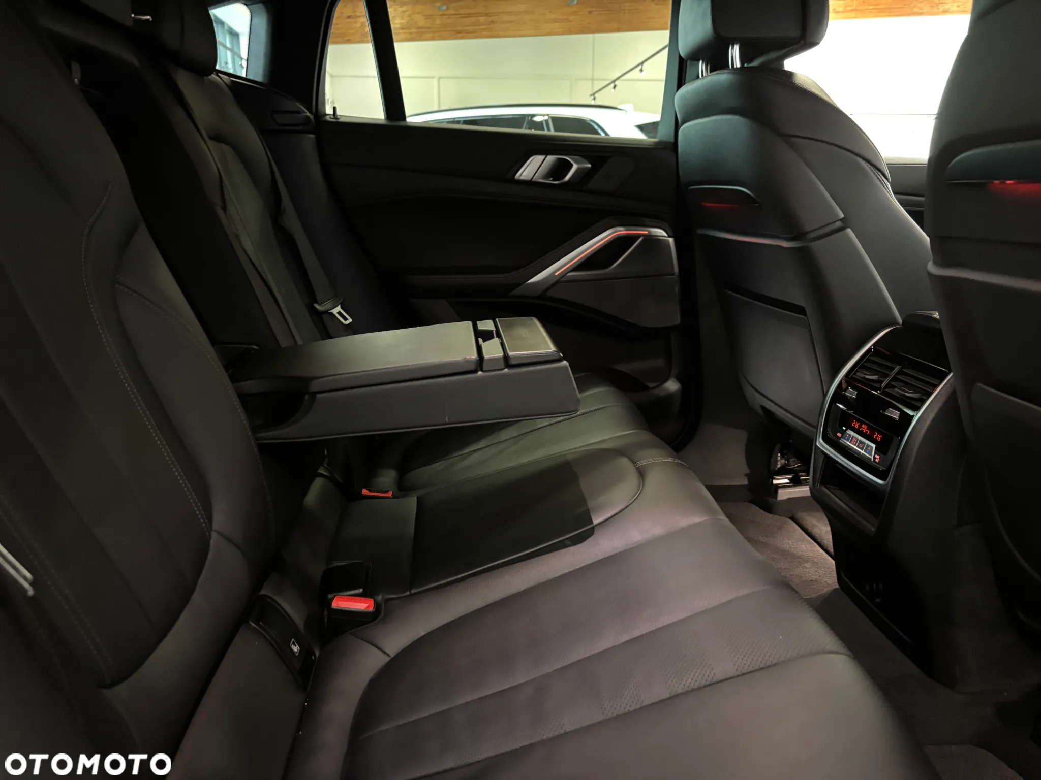 BMW X6 M50d - 10