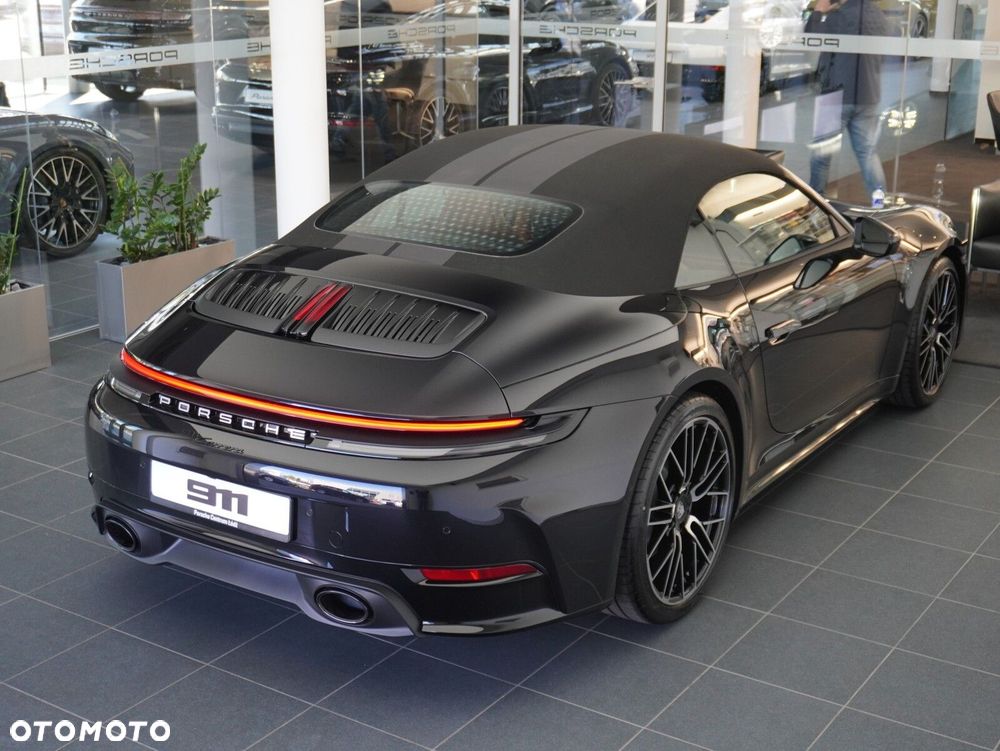 Porsche 911 Carrera - 20