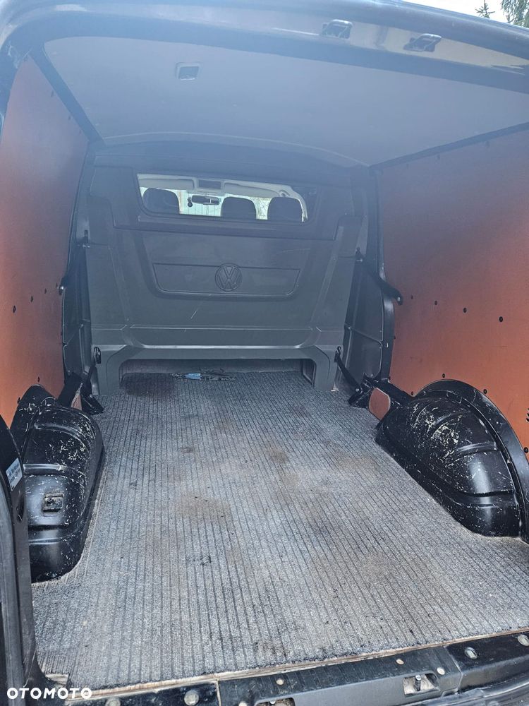 Volkswagen Transporter - 12