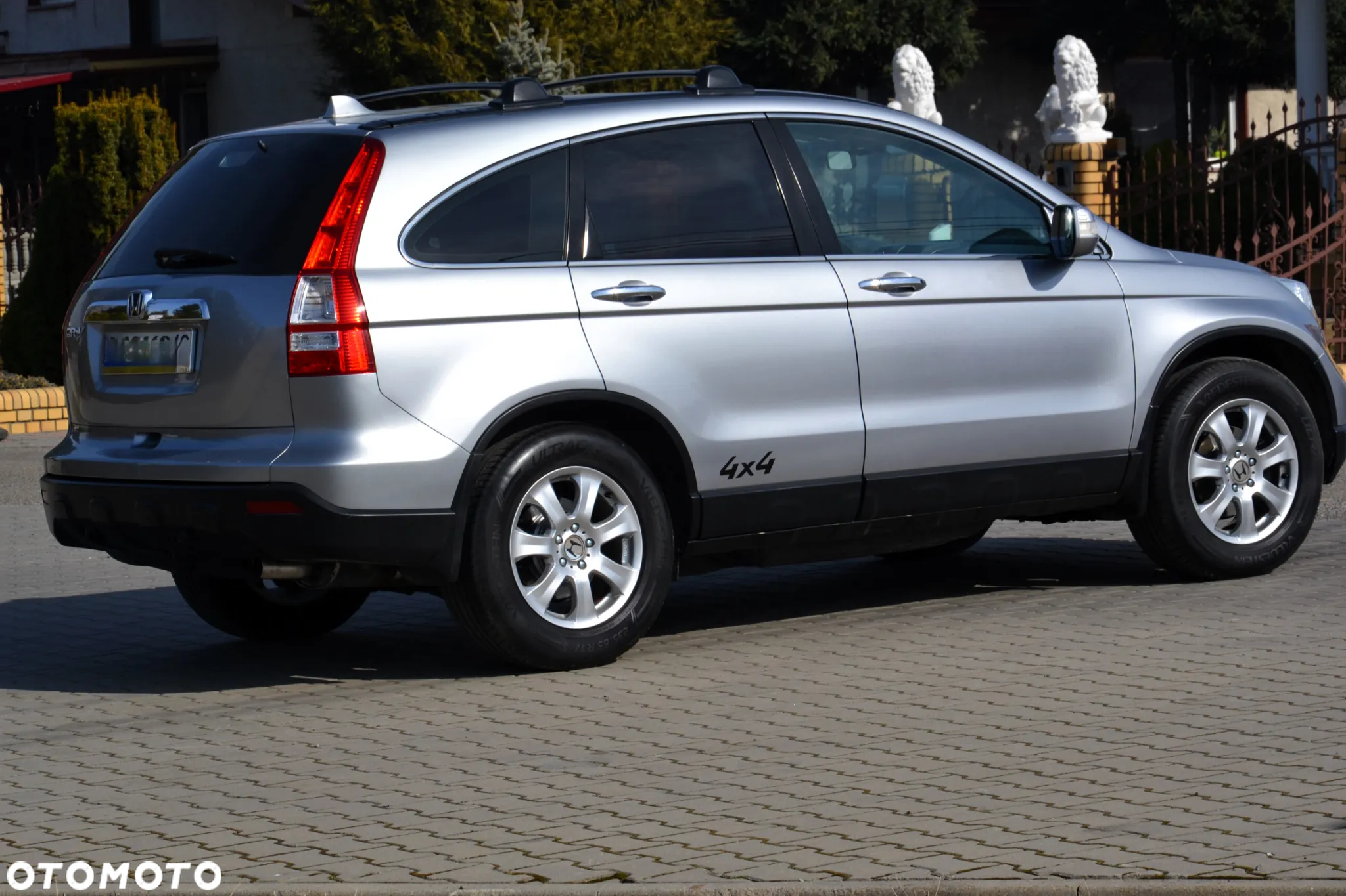 Honda CR-V 2.0i-VTEC Automatik Comfort 50 Jahre Edition - 10