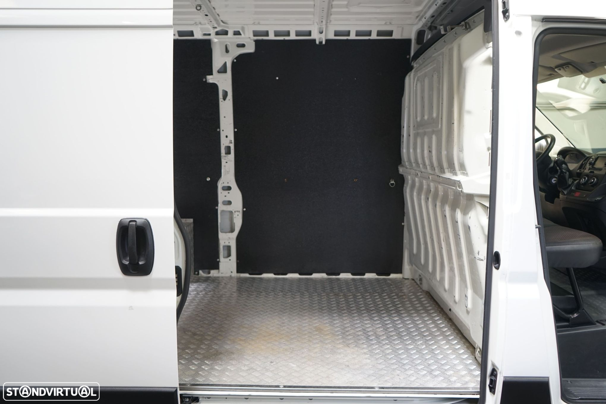 Peugeot Boxer 2.0 BlueHDi 330 L1H1 - 17