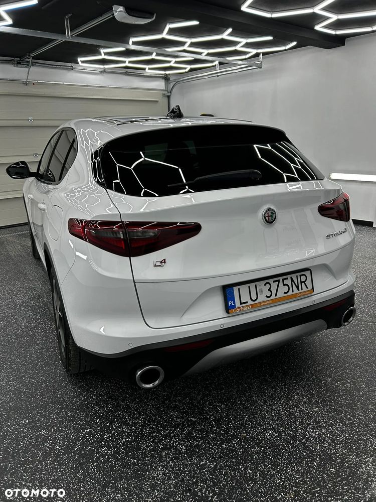 Alfa Romeo Stelvio 2.0 Turbo Executive Q4 - 3