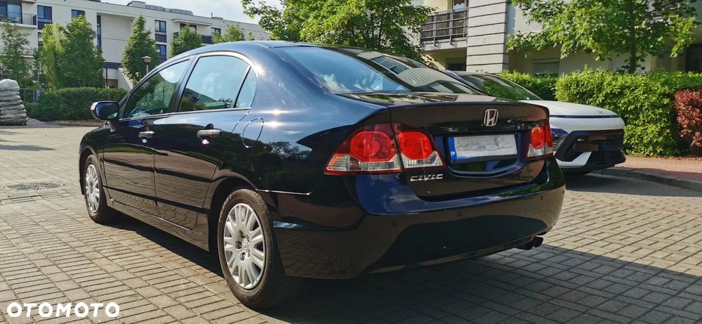 Honda Civic 1.8 Base - 3