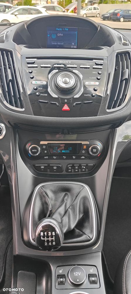 Ford Kuga 1.5 EcoBoost 2x4 Trend - 34