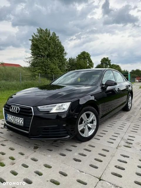 Audi A4 2.0 TDI Design - 1