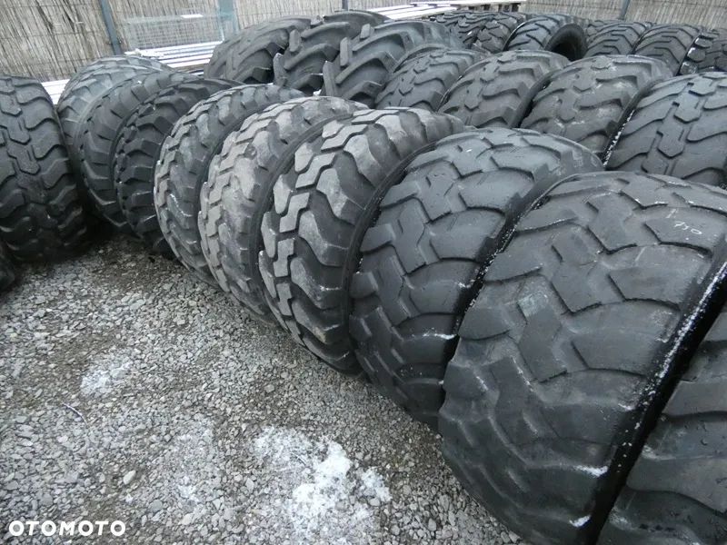 Opony do ładowarki 405/70 R18 Prawie nowe dunlop mitas - 10