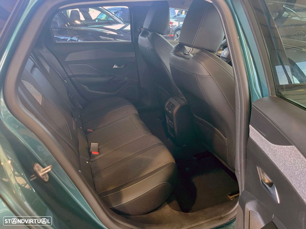 Peugeot 308 SW 1.2 PureTech Allure Pack - 24