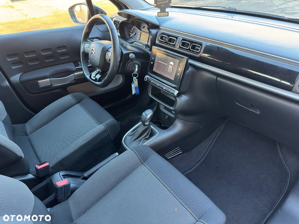 Citroën C3 1.2 PureTech Shine EAT6 - 19