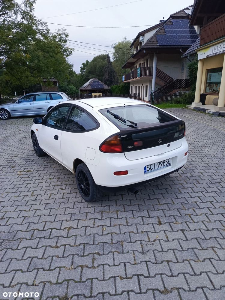 Mazda 323 - 4