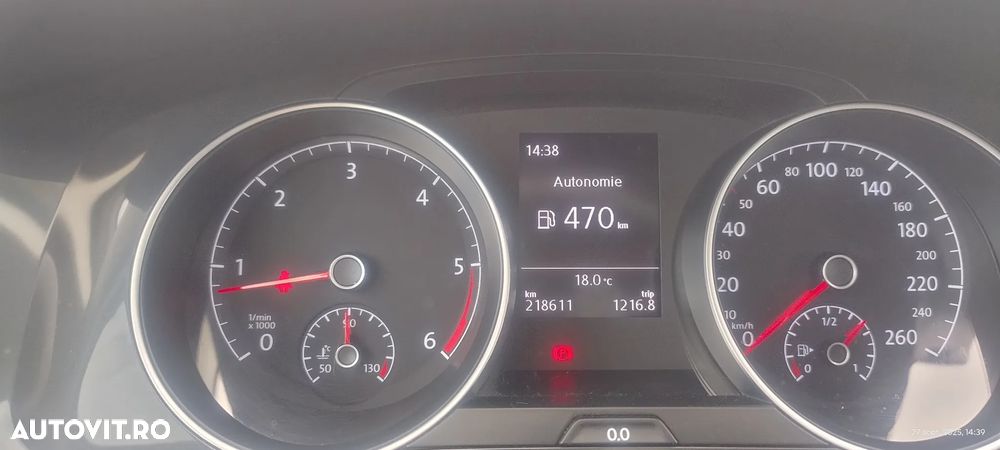 Volkswagen Golf 1.6 TDI Comfortline - 8