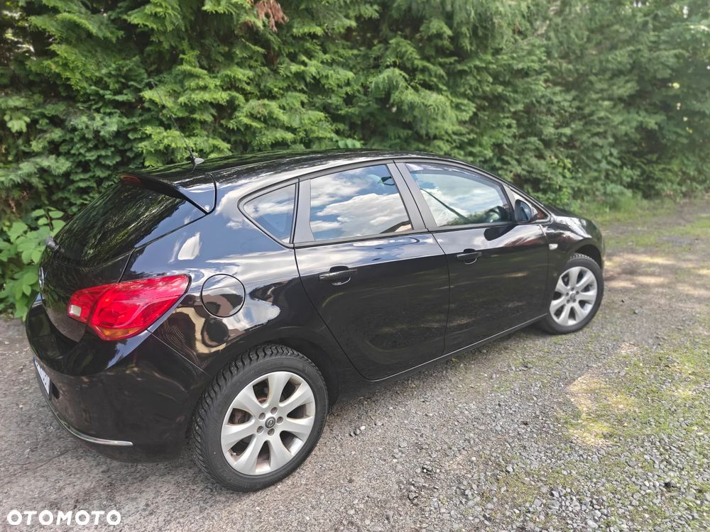 Opel Astra 1.4 T Cosmo EU6 - 21
