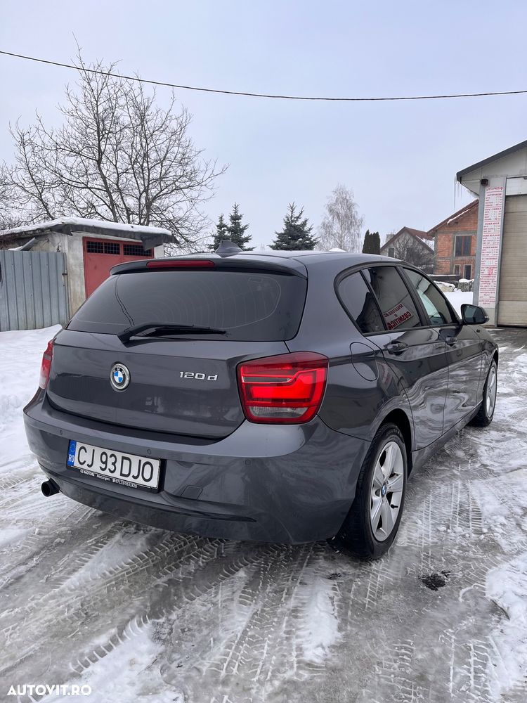 BMW Seria 1 120d Sport Line - 3