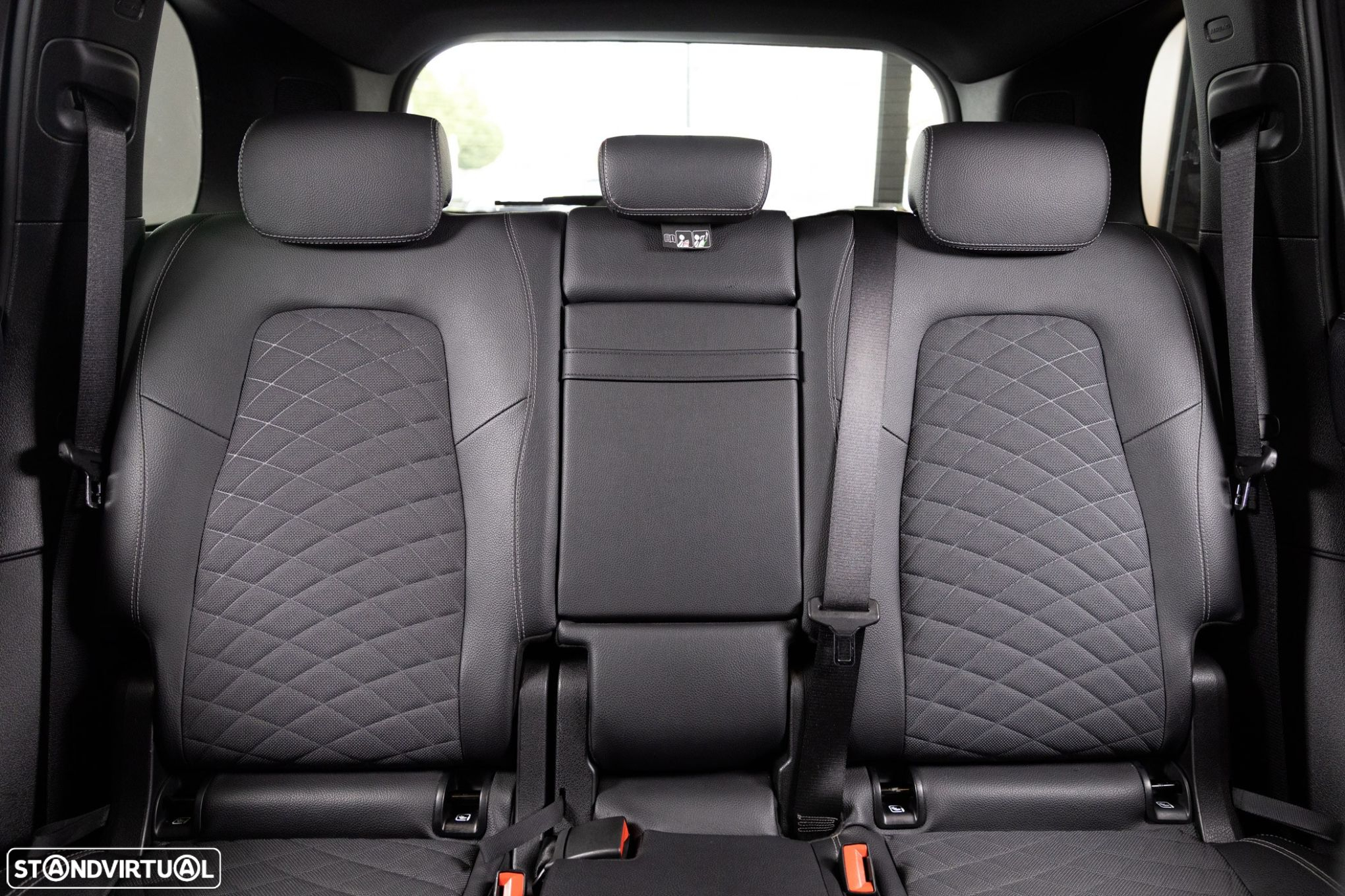 Mercedes-Benz GLB 200 d Progressive - 33