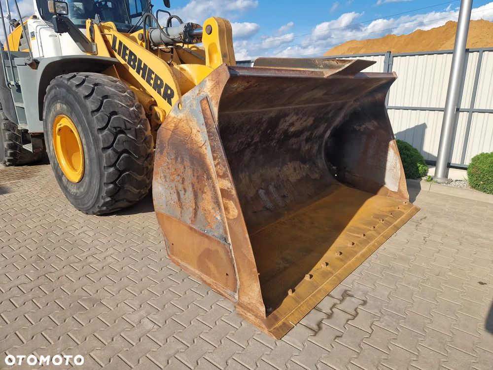 Liebherr L566 2plus2 * 9.854 mth * 2011r. * Pełen Serwis Liebherr * waga PFREUNDT * - 34