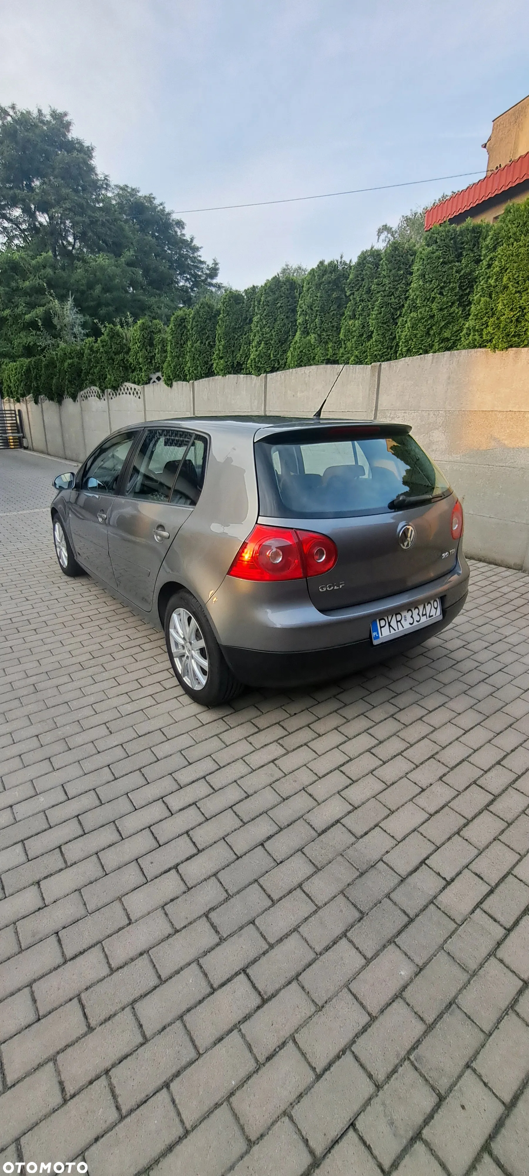 Volkswagen Golf - 5