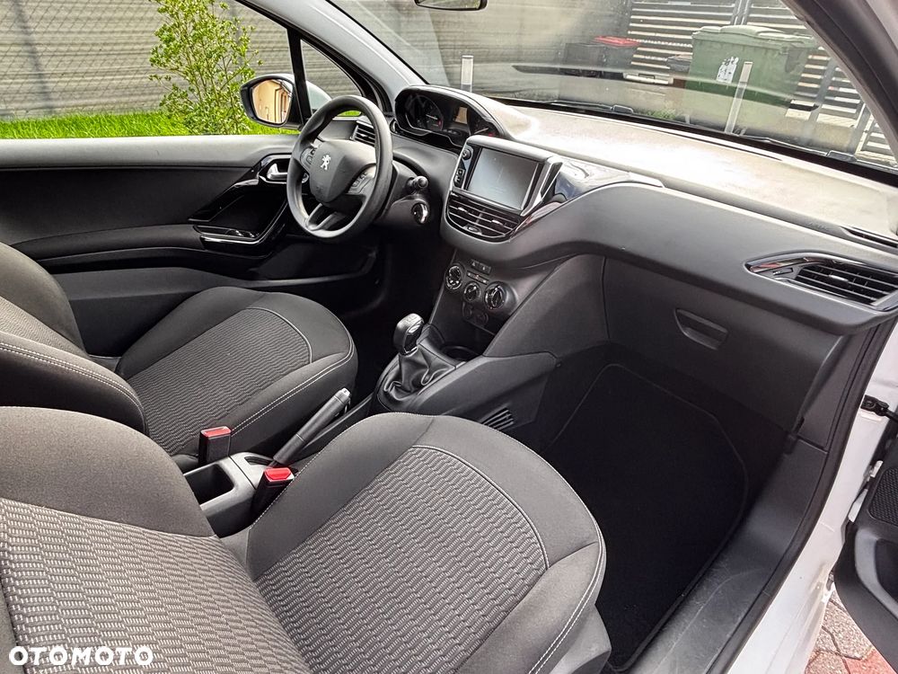 Peugeot 208 1.2 PureTech Access - 10