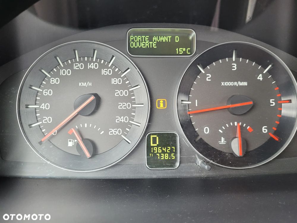 Volvo C70 2.4D5 Summum - 10