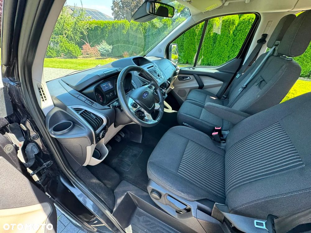Ford Transit Custom 300 L2H1 VA Titanium - 26