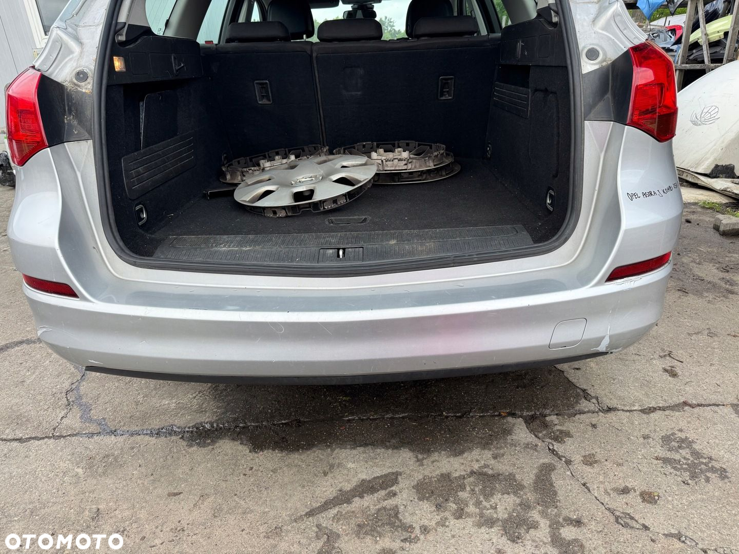 OPEL ASTRA J KOMBI ZDERZAK TYŁ TYLNY GAN Z176 - 2