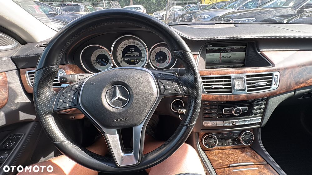 Mercedes-Benz CLS 350 CDI 4Matic 7G-TRONIC - 9