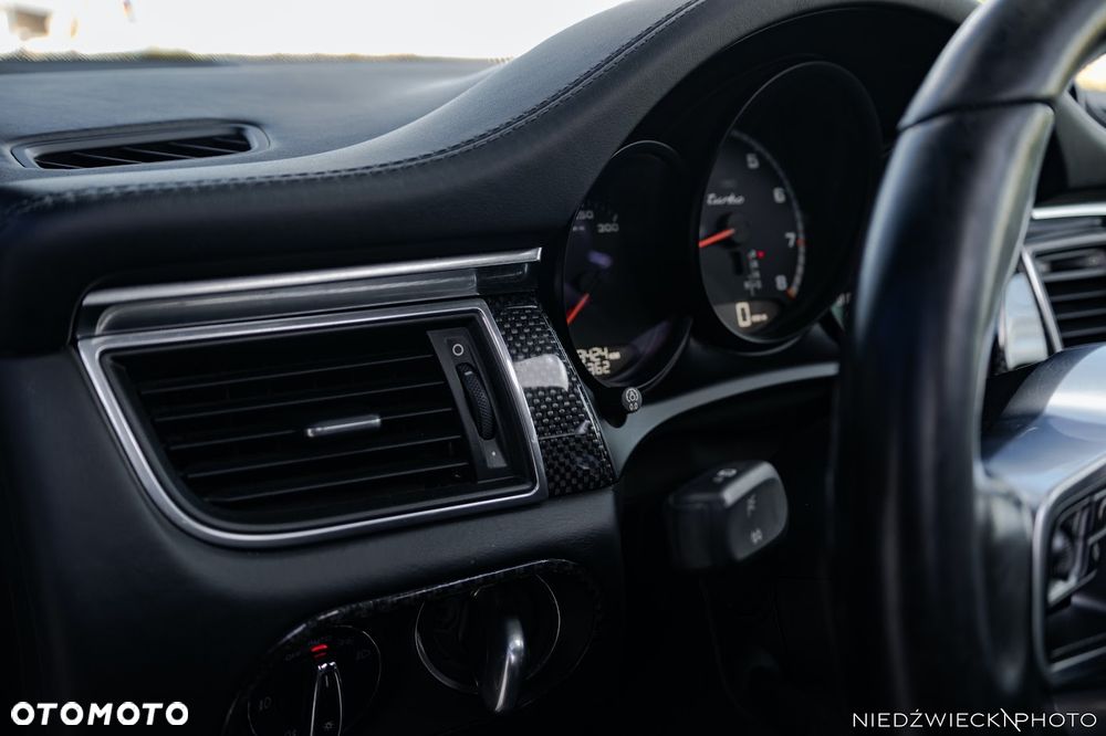 Porsche Macan - 23