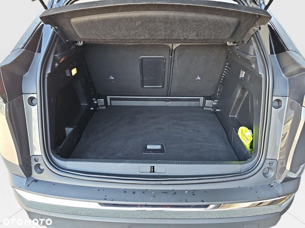 Peugeot 3008 1.2 PureTech GPF Allure S&S EAT8 - 24