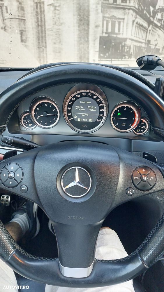 Mercedes-Benz E - 20