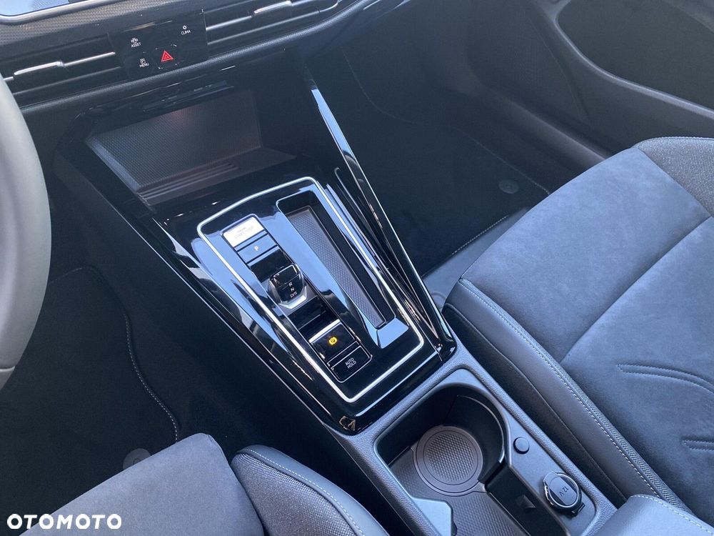 Volkswagen Golf - 15
