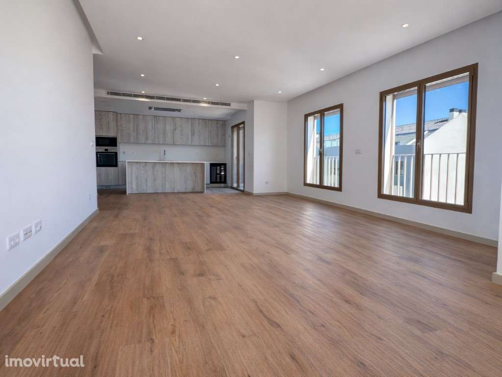 T2| 1 Suíte | Sala de 40m² | Varanda de 19m² | Garagem - Grande imagem: 4/12