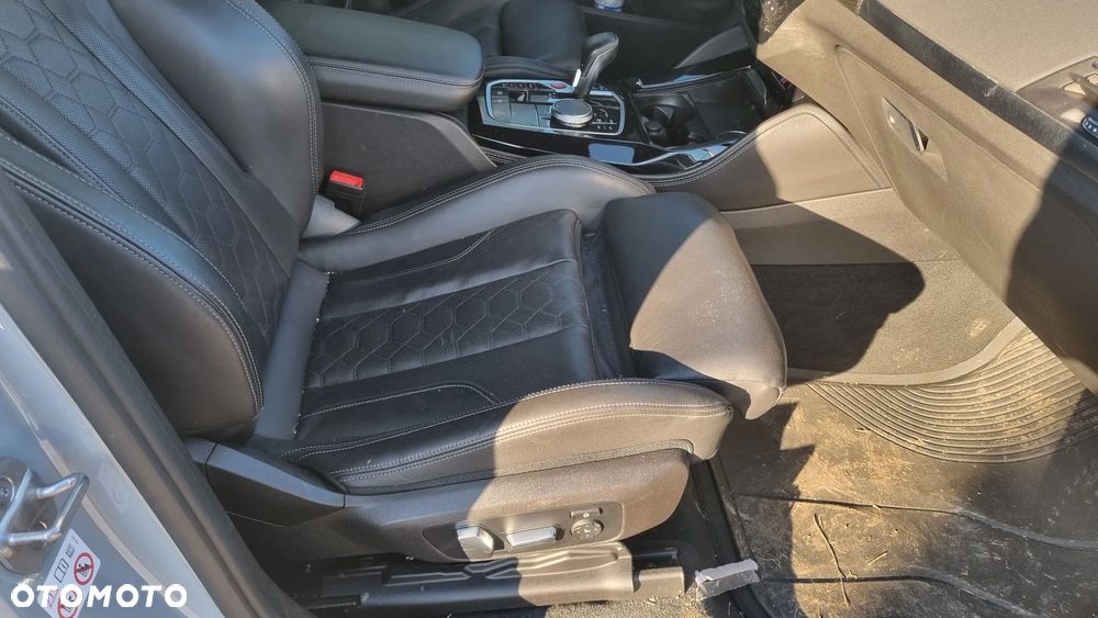 BMW X4 M Competition - 32