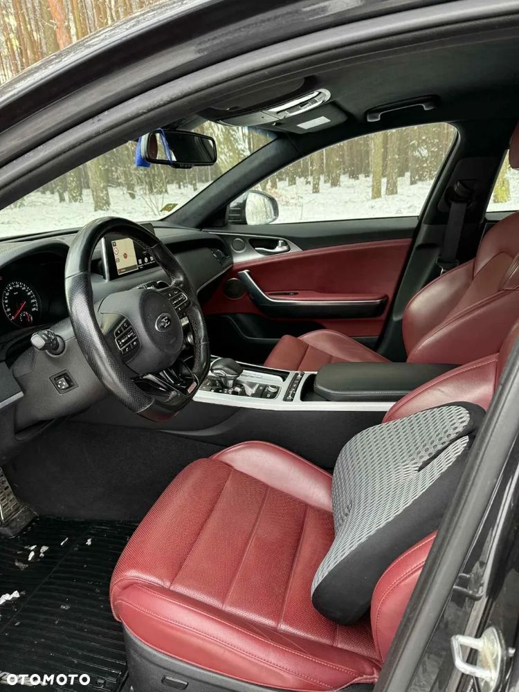 Kia Stinger 3.3 T-GDI V6 GT AWD - 11