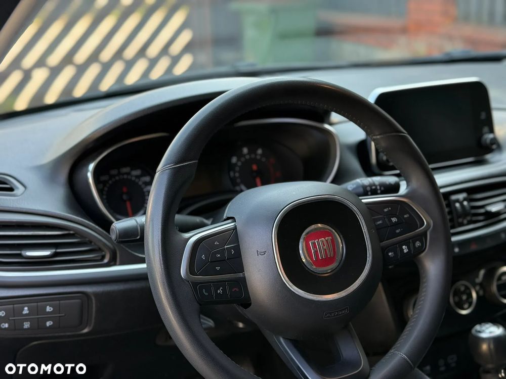 Fiat Tipo 1.6 MultiJet 16v Lounge - 14