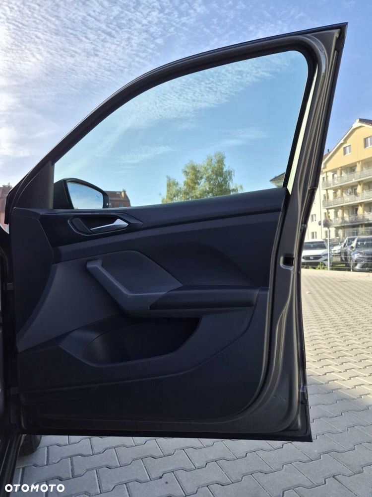 Volkswagen T-Cross - 28