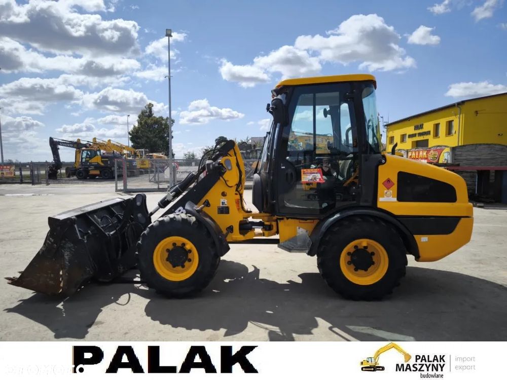 JCB Ładowarka  kołowa  JCB 406 , 2019 rok - 9