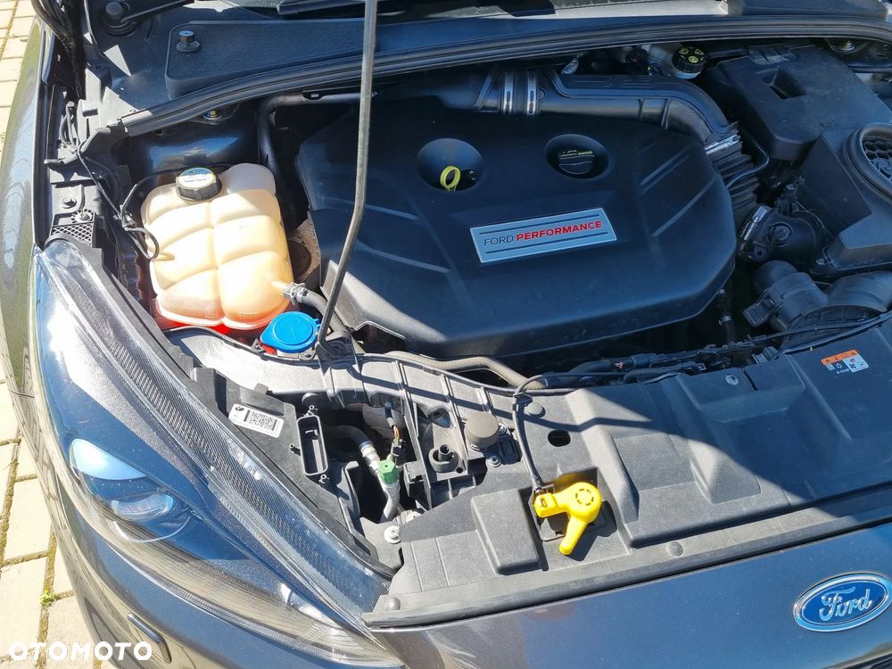 Ford Focus - 31