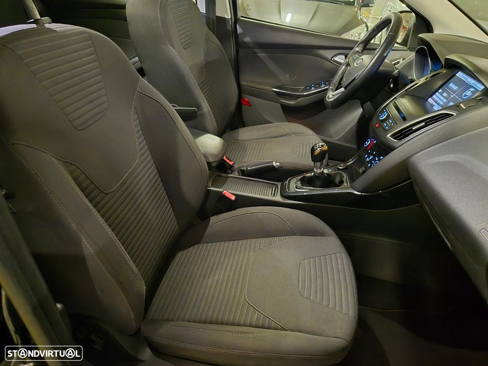 Ford Focus SW 1.5 TDCi Titanium - 27