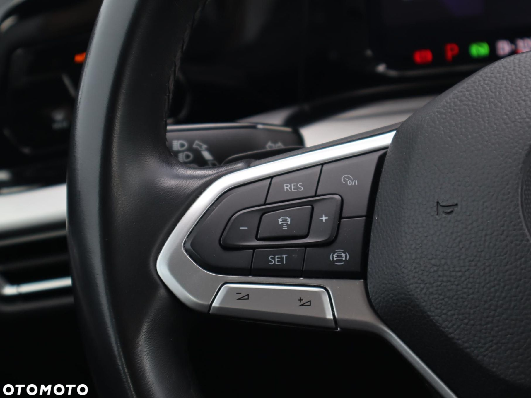 Volkswagen Golf - 15
