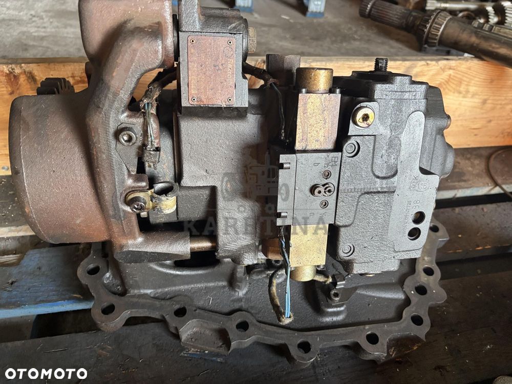 Claas AXION 830 CMATIC Pompa Jazdy Autopower REXROTH A40CTI045 10ML06Z600SAE00-S - 4
