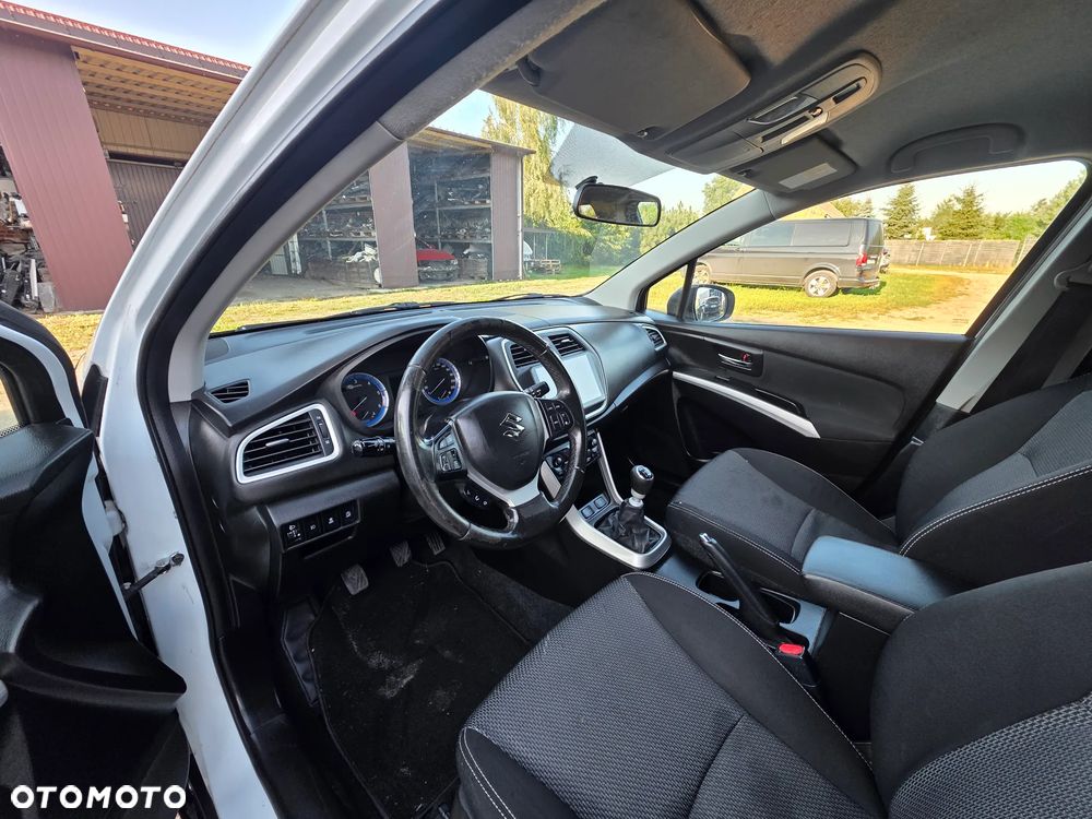 Suzuki SX4 S-Cross 1.6 DDiS 4x4 Comfort - 14